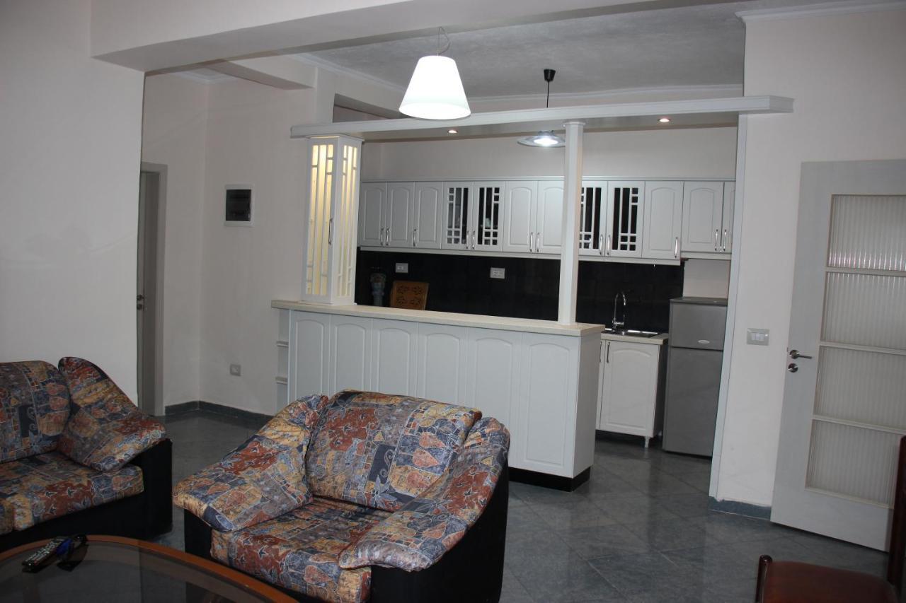 Ballo Apartments Gjirokastër Екстериор снимка
