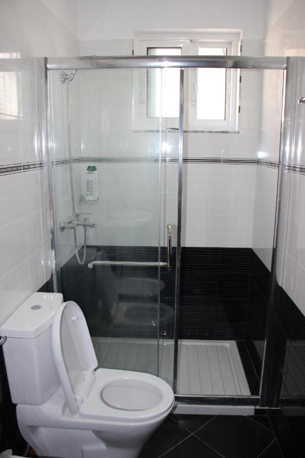 Ballo Apartments Gjirokastër Екстериор снимка