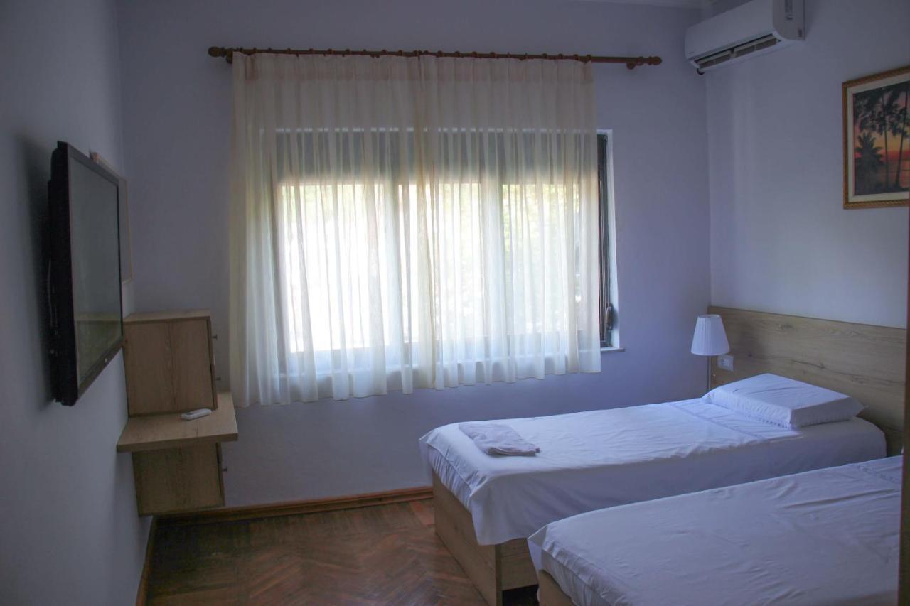 Ballo Apartments Gjirokastër Екстериор снимка