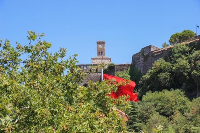 Ballo Apartments Gjirokastër Екстериор снимка